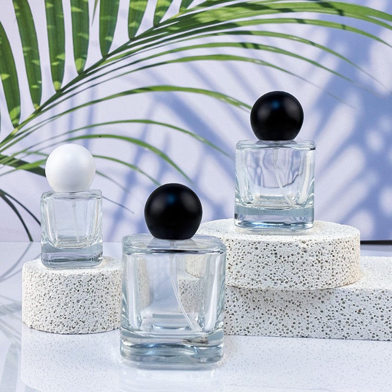 Kako napraviti Eau de Parfum: Potpuni vodič korak po korak s formulama